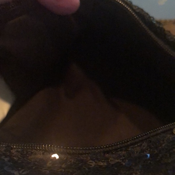 AEROPOSTALE EVENING BAG SEQUINED WRISTLET - Picture 3 of 3